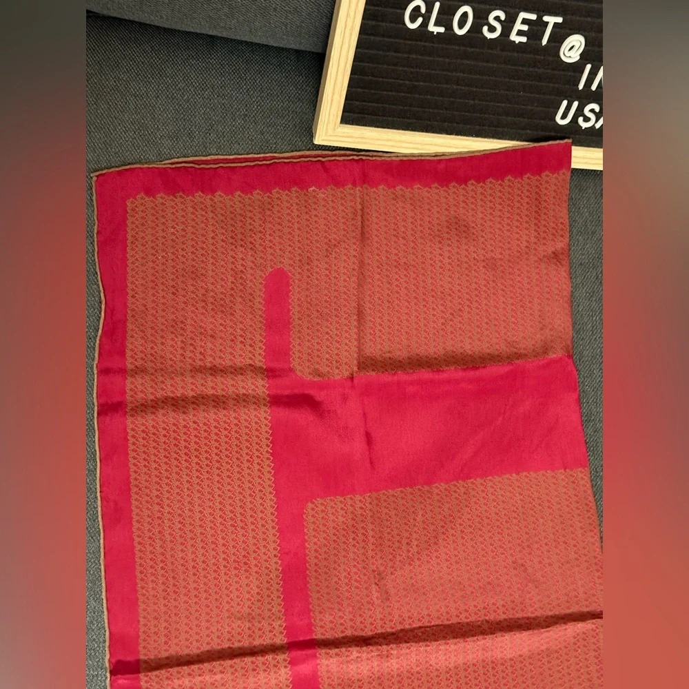 🧣Dior silk square scarf